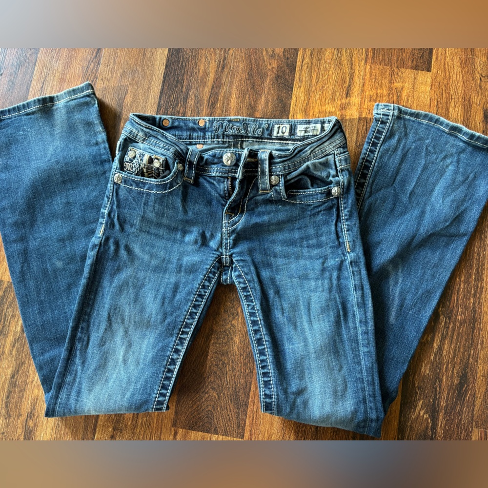 Miss Me Girls Blue Jeans with Embellished Pockets - Picture 6 of 11